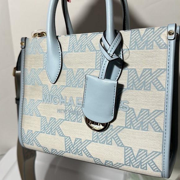 MICHAEL KORS
Mirella Small Logo Jacquard Crossbody Bag - Picture 9 of 12